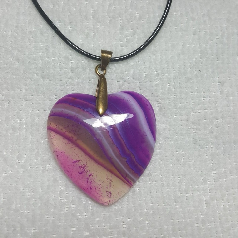 Onyx Stripe Agate Gemstone Heart Shape Pendant Necklace